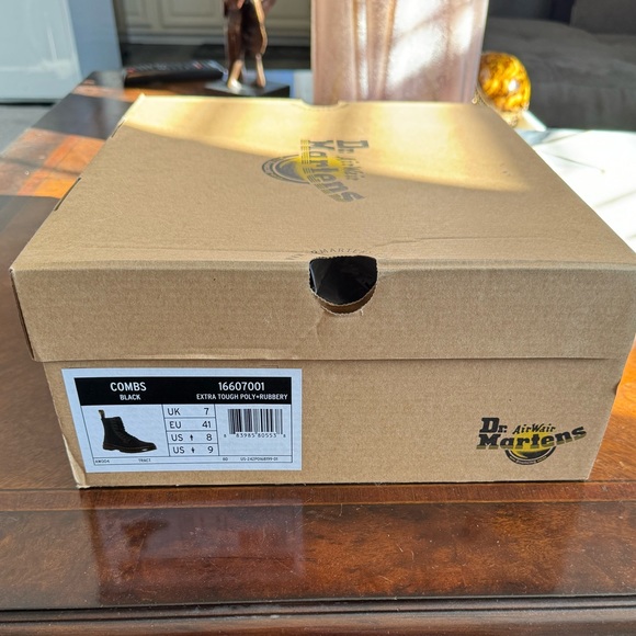 NEW Dr. Martens' COMBS POLY CASUAL BOOTS - Picture 12 of 13